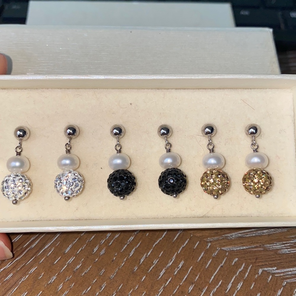 Pearl earrings